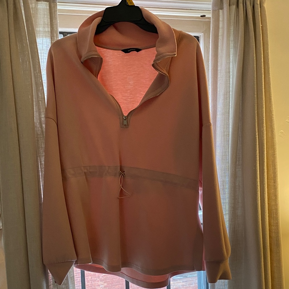 Women XL sweatshirt. Like new. FREE SHIPPING